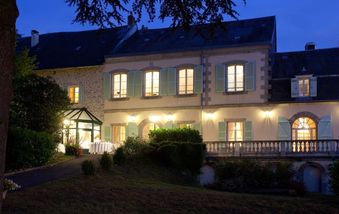 BOUSSAC IMMOBILIER : Building | GUERET (23000) | 676 m2 | 892 500 &euro; 