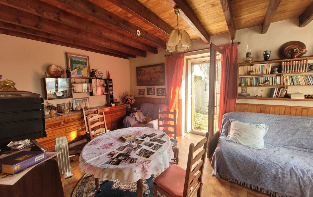 BOUSSAC IMMOBILIER : House | SAINT-SATURNIN (18370) | 101 m2 | 57 500 &euro; 