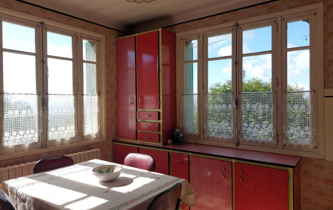 BOUSSAC IMMOBILIER : House | TOULX-SAINTE-CROIX (23600) | 118 m2 | 108 500 &euro; 