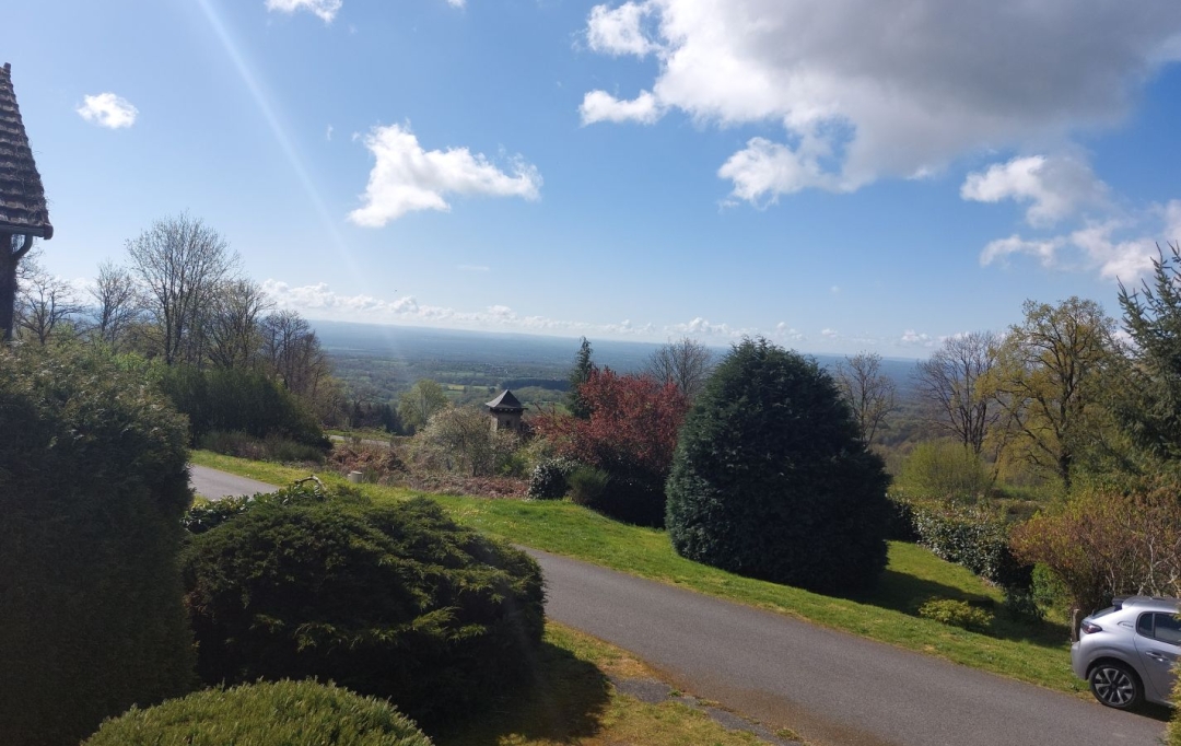 BOUSSAC IMMOBILIER : House | TOULX-SAINTE-CROIX (23600) | 118 m2 | 108 500 &euro; 
