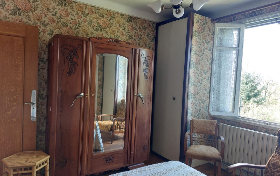 BOUSSAC IMMOBILIER : House | TOULX-SAINTE-CROIX (23600) | 118 m2 | 108 500 &euro; 