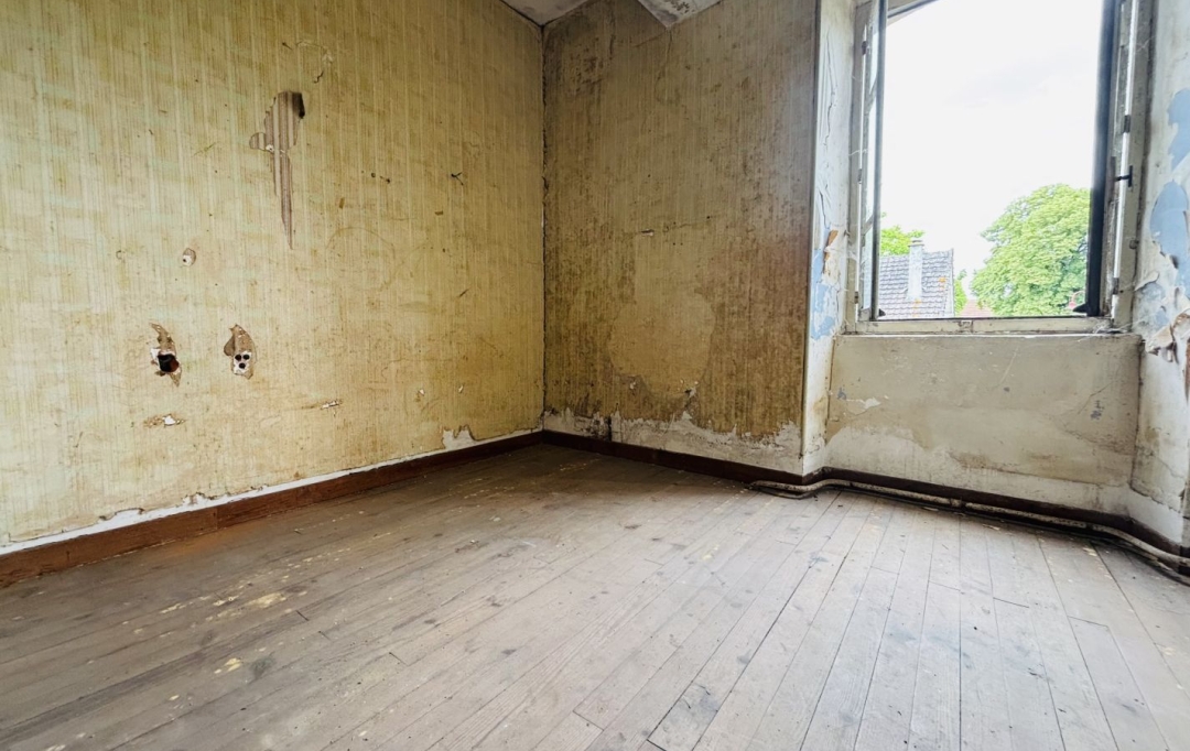BOUSSAC IMMOBILIER : House | CLUGNAT (23270) | 200 m2 | 50 500 &euro; 