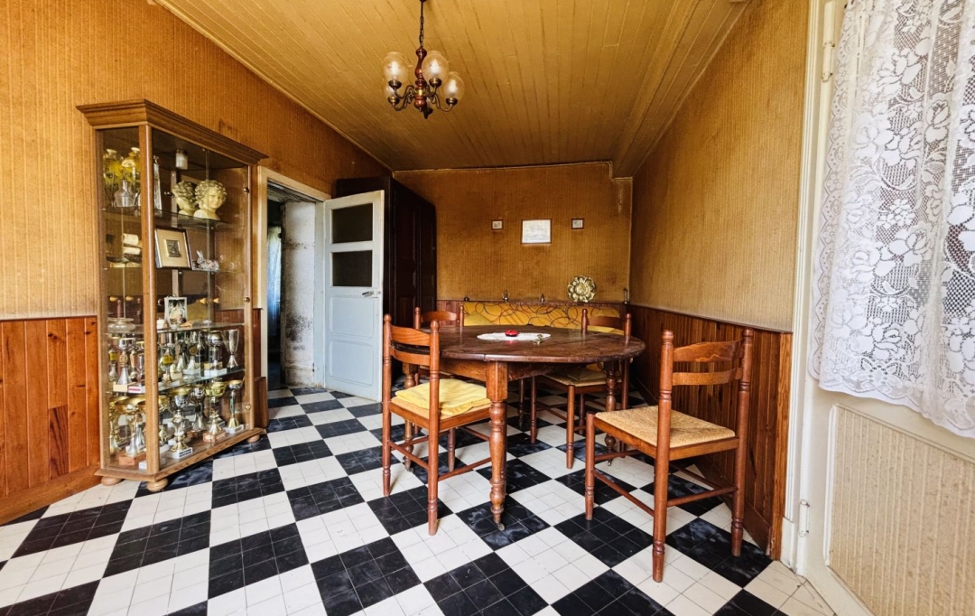 BOUSSAC IMMOBILIER : House | LUSSAT (23170) | 132 m2 | 66 000 &euro; 