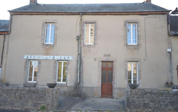 Maison TOULX-SAINTE-CROIX 171 m2 90 000 € Maison TOULX-SAINTE-CROIX 171 m2 90 000 €