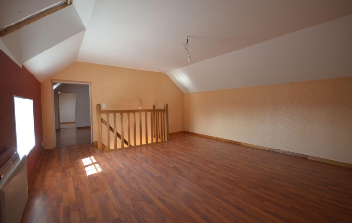 BOUSSAC IMMOBILIER : House | SAINT-SILVAIN-SOUS-TOULX (23140) | 112 m2 | 103 500 € 