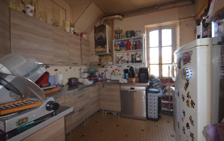 BOUSSAC IMMOBILIER : House | LUSSAT (23170) | 215 m2 | 850 000 € 