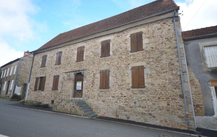 Maison   LEPAUD  222 m2 98 500 € 