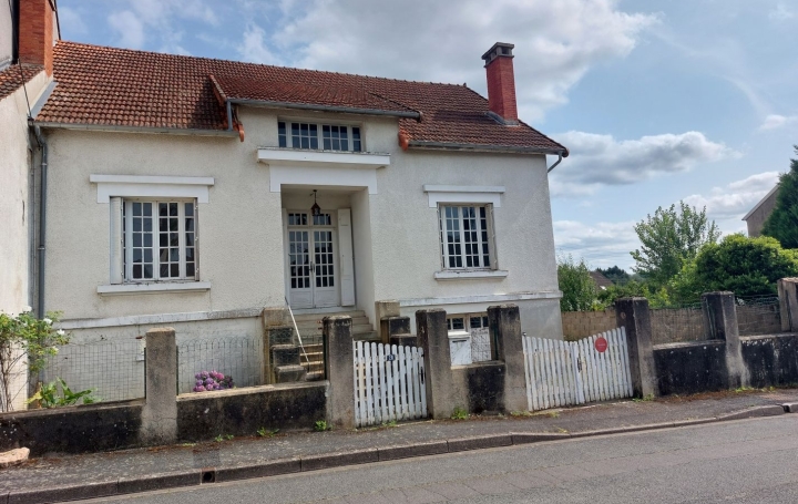 Maison BOUSSAC 115 m2 67 000 € Maison BOUSSAC 115 m2 67 000 €