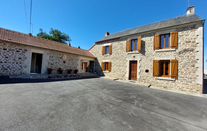Maison de village RETERRE 167 m2 183 000 € Maison de village RETERRE 167 m2 183 000 €