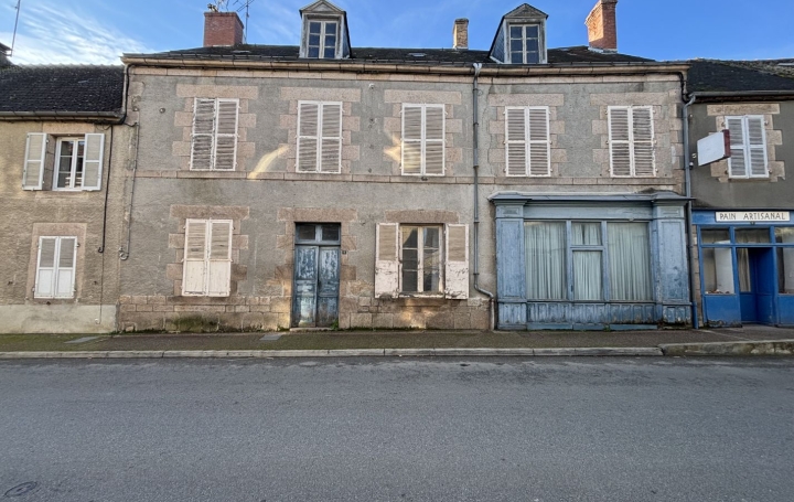 Maison de ville CLUGNAT 200 m2 49 500 € Maison de ville CLUGNAT 200 m2 49 500 €