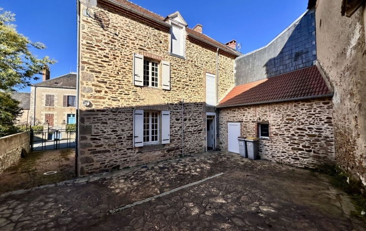 Maison de village BETETE 106 m2 82 000 € Maison de village BETETE 106 m2 82 000 €