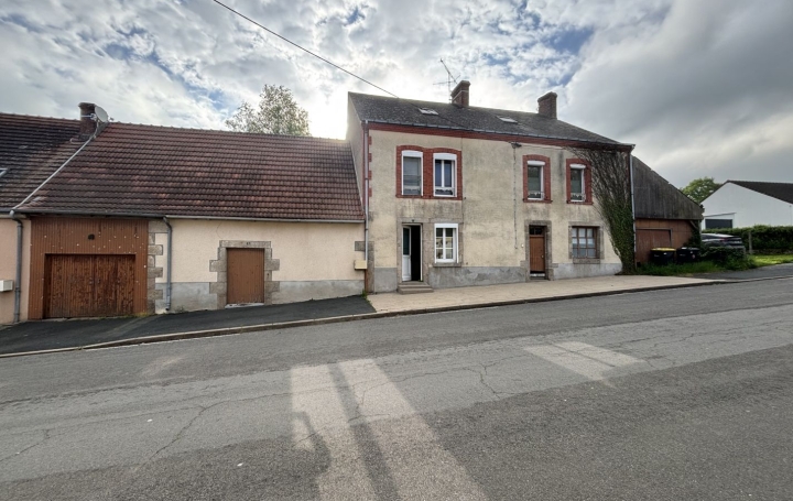 Maison de ville GENOUILLAC 160 m2 82 000 € Maison de ville GENOUILLAC 160 m2 82 000 €