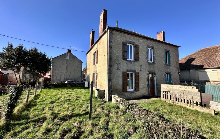 Maison   TREIGNAT  95 m2 55 000 € 