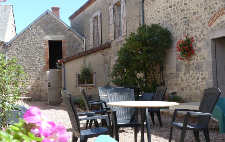 Maison de ville   SOUMANS  250 m2 315 000 € 