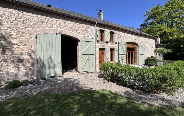Maison   CLUGNAT  220 m2 299 250 € 